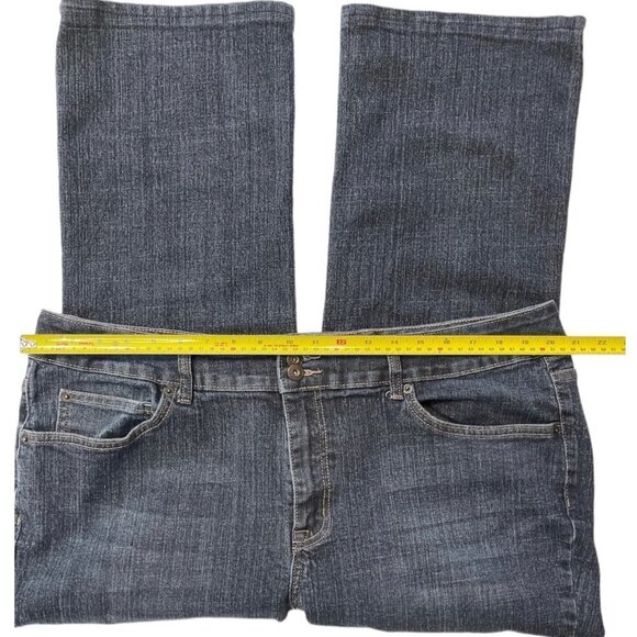ST. JOHN'S BAY ~ Women's Modified Bootcut Jeans Capri Size 20W High-Rise Stretch - Picture 6 of 11